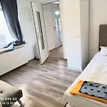 Apartmenthaus 33 K Lägenhet Kelsterbach