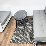 Apartmenthaus 33 K Lägenhet *