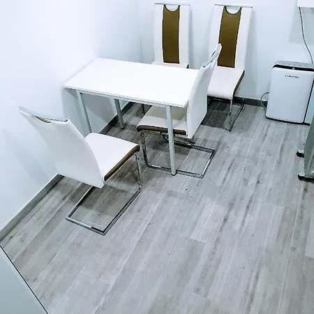 Appartamento Apartmenthaus 33 K Kelsterbach