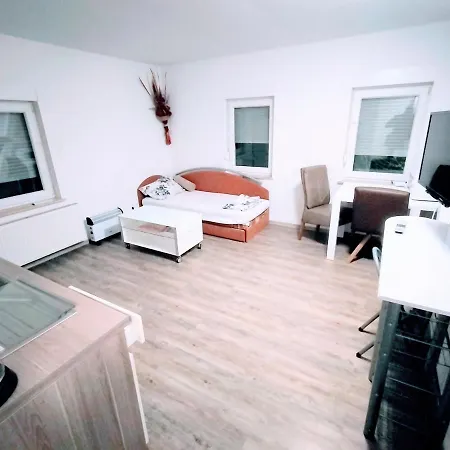 Apartmenthaus 33 K 아파트 켈스테르바흐