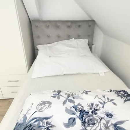 Apartmenthaus 33 K * Kelsterbach